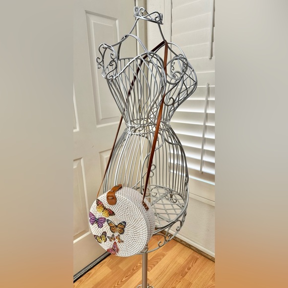 SOLD ==== Butterfly Bali Rattan Bohemian Crossbody - Picture 5 of 5